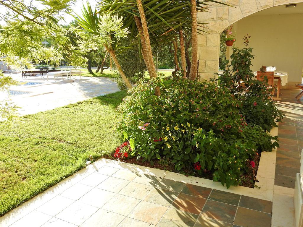 Apartments Villa Barbara Sumartin Exterior photo